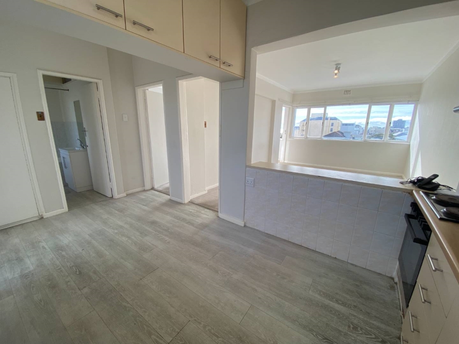 1 Bedroom Property for Sale in Sea Point Western Cape